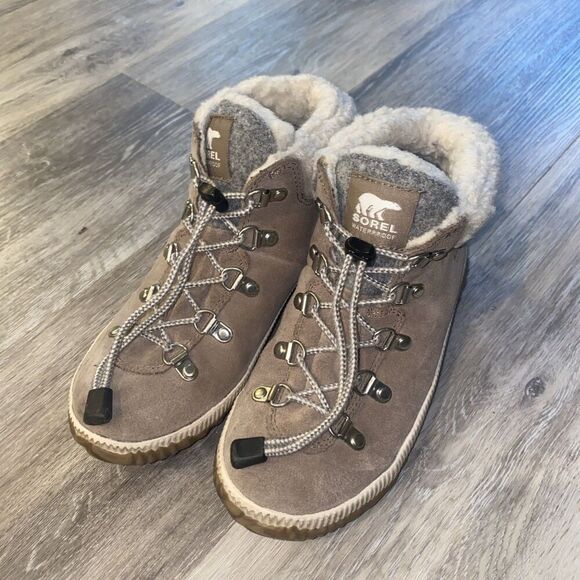 SOREL Women's Out N About Plus Conquest Boots Z27105* Size 3 - Picture 1 of 8